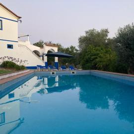 Monte da Fonte - piscina, tenis e snooker no Alentejo, hotel v mestu Vila de Frades