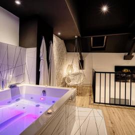 Le Loft Spa au coeur de Metz (unenuitametz), hotel di Metz