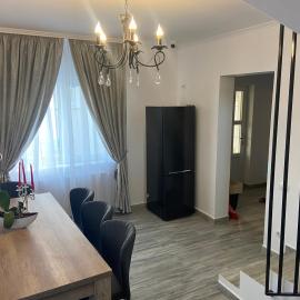 Casa Andreea, hotel v mestu Sînmartin