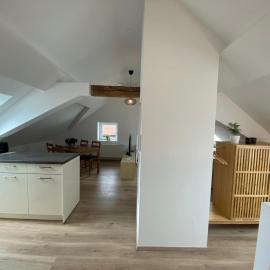 Helle 2 Zi. Wohnung nähe Flughafen München, hotel in Haimhausen
