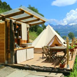 Glamping la Cascina d'Orleans, hotelli kohteessa Saint-Pierre