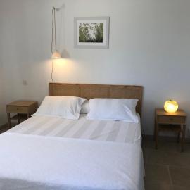 Chambre hôtes Les Garrigues CUCURON, hotel a Cucuron