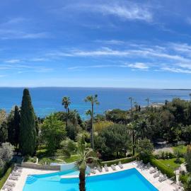 Super Cannes Sea Side