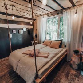 VIESU MĀJA KALNARUŠĶI, hotel em Lūšakrogs