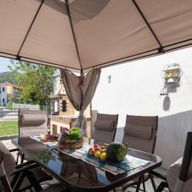 Stavroula's Paradise House, hotel a Sikia