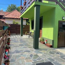 Green House Inn, hotel in Călimăneşti