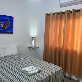 Suite 03 - Independente, privativa e aconchegante, Hotel in Cuiabá