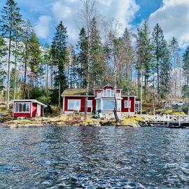 "Talludden" by the lake Årydssjön,, hotel u gradu Furuby