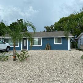 Gorgeous Seaside Seashell Cottage!, hotel u gradu Hadson