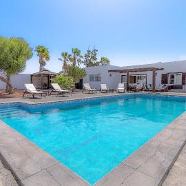 Villa Bella Lanzarote, ξενοδοχείο σε Costa Teguise
