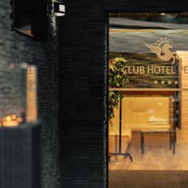 Club Hotel Pegasus, hotelli kohteessa Tiszaug
