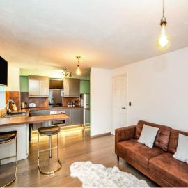 Elegant 2 BR Apartment in Historic Cambridge