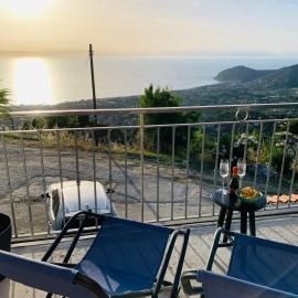 Casa Vacanze vista mare a Castellabate, hotell i Castellabate
