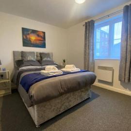 The Onyx Suite - 1 Bed apartment w/ free parking, hotel in Cardiff