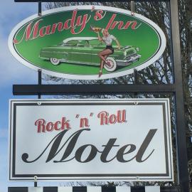Mandy's Inn, hotel di Mjöbäck