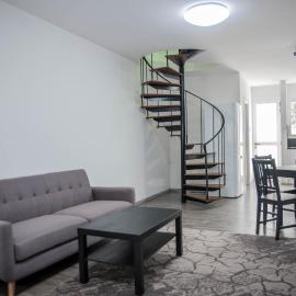 Amazing Maisonette next to harbour of Paphos CY, Hotel in Paphos