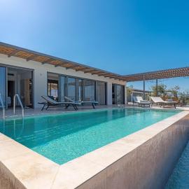 Messinian Riviera Villas โรงแรมในเปตาลิดิออน