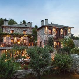Adis Oneirou: Mouresi şehrinde bir otel