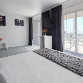 PANORAMA BRIZ, hotel en Karolino-Buhaz