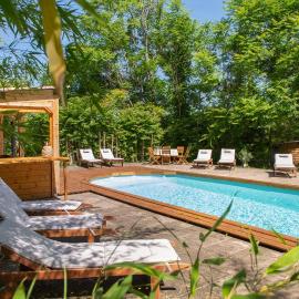 Chambre d'Hôtes Au Jardin Des Saveurs, hotel in Cordes-sur-Ciel