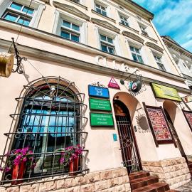 Schronisko Młodzieżowe PTSM "Alko", хотел в Жешов