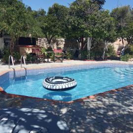 Εlegant Villa Liakos, hotelli kohteessa Pigi