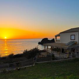 Beachfront House Tolis - Pelekas Beach