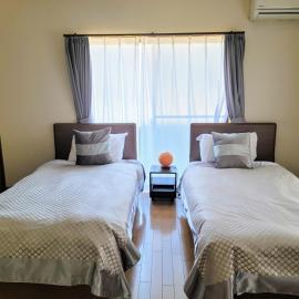 Episode1, hotel v destinaci Naošima