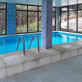 Dúplex con piscina climatizada y sauna, El último rincón, khách sạn ở La Pinilla