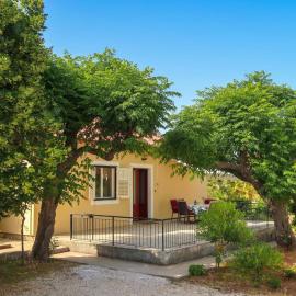 Holiday Home Andela by Interhome, hotel in Rab