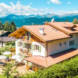 Apartment Belfiore-2 by Interhome, hotel di Ronzone