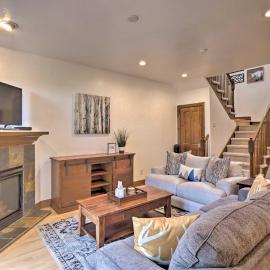 Private Hot Tub: Family Townhome in Breckenridge
