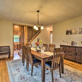 Penn Yan Escape w/ Yard, 1 Mi to Keuka Lake!