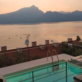 IL SOGNO 1 Piscina e vista lago, hotel in Torri del Benaco