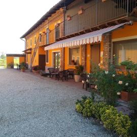 Agriturismo Raimondi Cominesi Amilcare, hotel v destinácii Garlasco