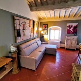 Castelfalfi Art Apartment, hotel a Castelfalfi
