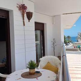 LA PITA- Terraza con vistas al mar & parking, a 1 min de la playa