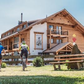Hotel-Gasthof Deixelberger、ヴォルフスベルクのホテル