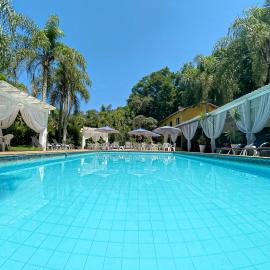HOTEL POUSADA PARAÍSO, hotelli kohteessa Itapevi