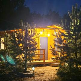 DOMKI We MGLE - Borsk, hotell sihtkohas Borsk