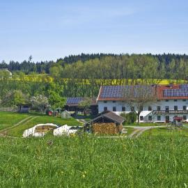 Paulhof am Chiemsee, hotel in Seeon-Seebruck