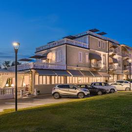 Hotel Coluccini, hotel in Marina di Pietrasanta