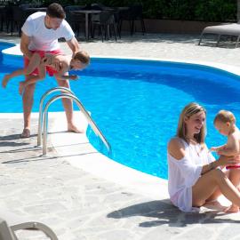 Meridiana Family & Nature Hotel โรงแรมในมารีนาโรเมอา