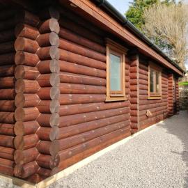 Ravenglass Log Cabin, viešbutis mieste Ravenglasas