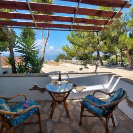 Apartment 800m from Koumeika, Samos, hotel a Koumeika
