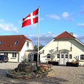 Brændekilde Bed & Breakfast, hotel in Ullerslev