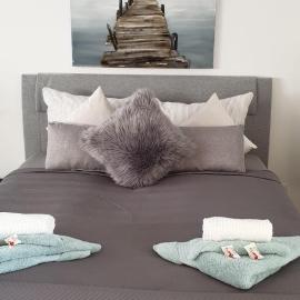 Sharky Ferienwohnung in Bahnhofsnähe, hotelli kohteessa Niebüll