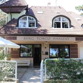 Berg Toboz Panzió