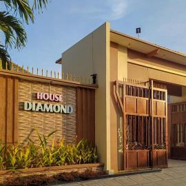 RedDoorz Syariah near Exit Tol Pemalang, hotel in Comal