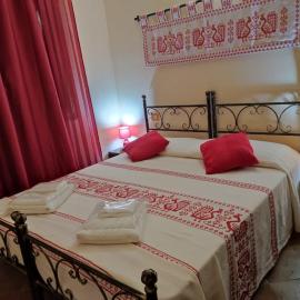 Donna Violante Porto Corallo Affittacamere